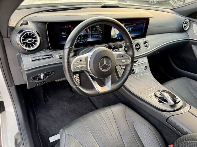 Подержанный Mercedes-Benz CLS 450 III (C257), 3.0 л, 2018 в Дубае от Saeed Auto Белый цвет. Японская | AUTO.AE