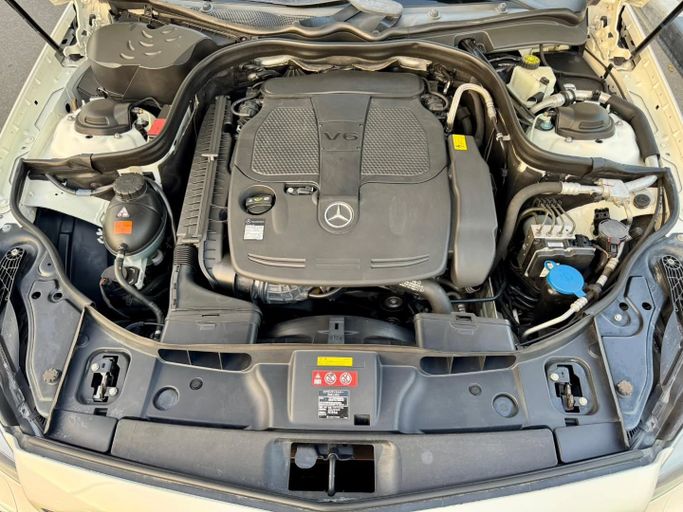 Подержанный Mercedes-Benz CLS 350 II (C218), 3.5 л, 2012 в Дубае от Saeed Auto Белый цвет. Японская | AUTO.AE