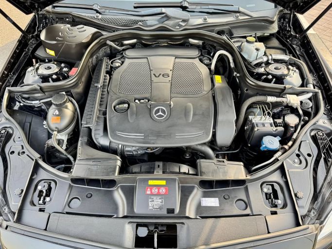 Used Mercedes-Benz CLS 350 II (C218), 3.5 l, 2014 in Dubai by Saeed Auto, Black color. Japanese Specs | AUTO.AE