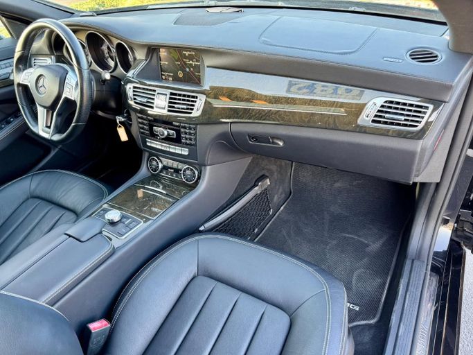 Used Mercedes-Benz CLS 350 II (C218), 3.5 l, 2014 in Dubai by Saeed Auto, Black color. Japanese Specs | AUTO.AE