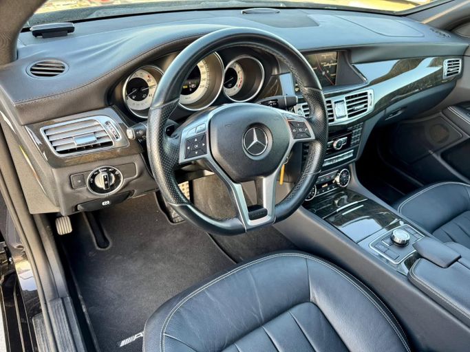 Used Mercedes-Benz CLS 350 II (C218), 3.5 l, 2014 in Dubai by Saeed Auto, Black color. Japanese Specs | AUTO.AE