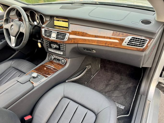 Used Mercedes-Benz CLS 350 II (C218), 3.5 l, 2012 in Dubai by Saeed Auto, Grey color. Japanese Specs | AUTO.AE