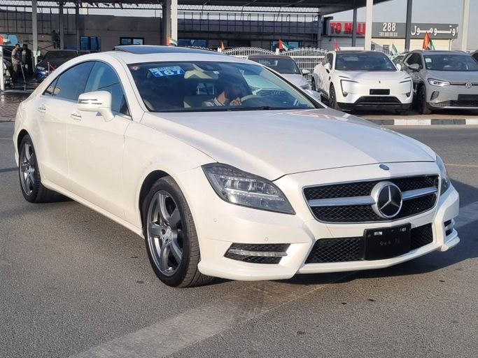 Used Mercedes-Benz CLS 350 II (C218), 3.5 l, 2014 in Dubai by Saeed Auto, White color. Japanese Specs | AUTO.AE