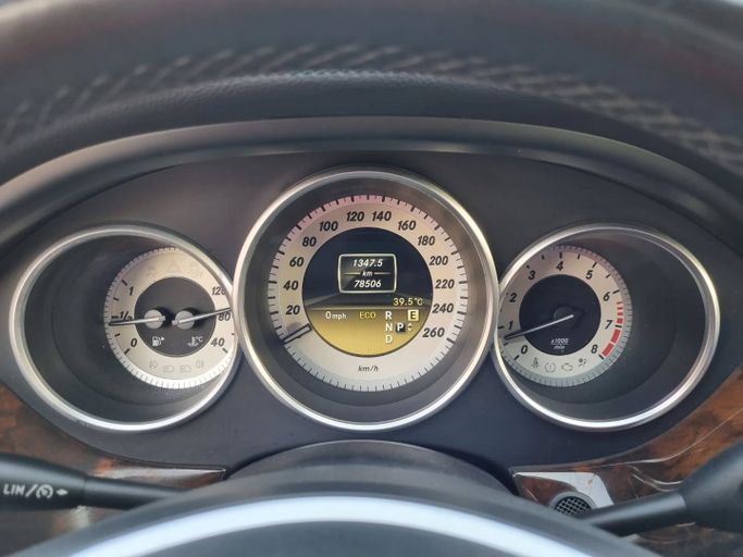 Подержанный Mercedes-Benz CLS 350 II (C218), 3.5 л, 2012 в Дубае от Saeed Auto Черный цвет. Японская | AUTO.AE