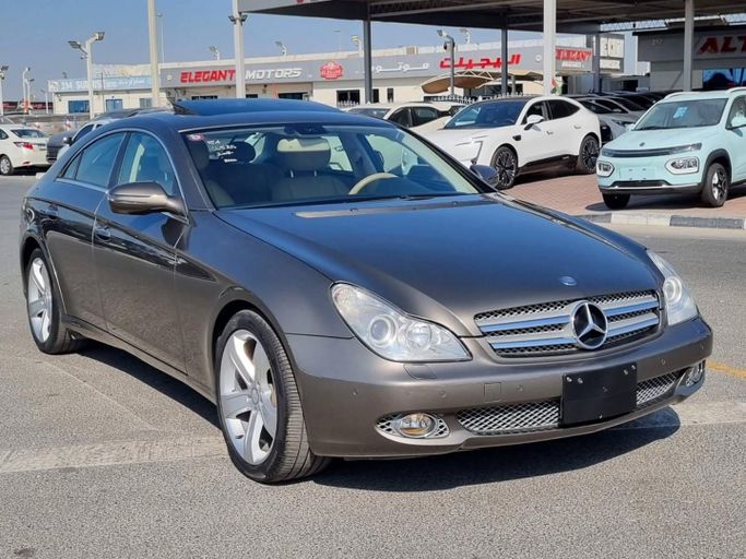 Подержанный Mercedes-Benz CLS 350 I (C219) Рестайлинг, 3.5 л, 2008 в Дубае от Saeed Auto Другой цвет цвет. Японская | AUTO.AE