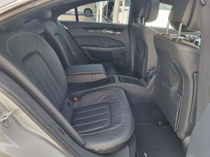 Подержанный Mercedes-Benz CLS 550 II (C218), 4.7 л, 2012 в Дубае от Saeed Auto Серый цвет. Японская | AUTO.AE