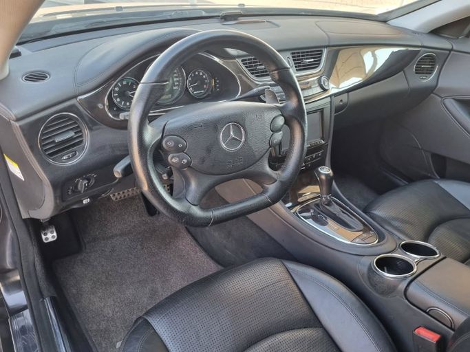 Подержанный Mercedes-Benz CLS 350 I (C219) Рестайлинг, 3.5 л, 2008 в Дубае от Saeed Auto Черный цвет. Японская | AUTO.AE
