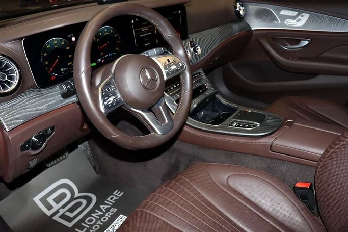 Подержанный Mercedes-Benz CLS 450 III (C257), 3.0 л, 2021 в Дубае от Billionaire Motors Черный цвет. Корейская | AUTO.AE