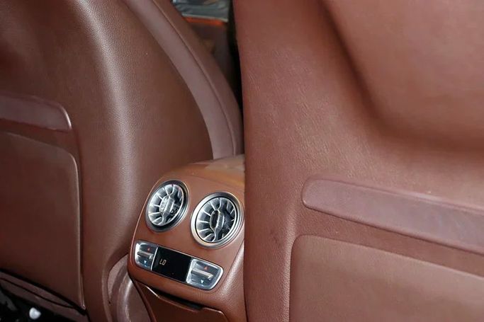 Подержанный Mercedes-Benz CLS 450 III (C257), 3.0 л, 2021 в Дубае от Billionaire Motors Черный цвет. Корейская | AUTO.AE