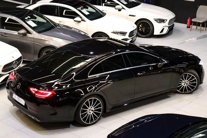 Подержанный Mercedes-Benz CLS 450 III (C257), 3.0 л, 2021 в Дубае от Billionaire Motors Черный цвет. Корейская | AUTO.AE