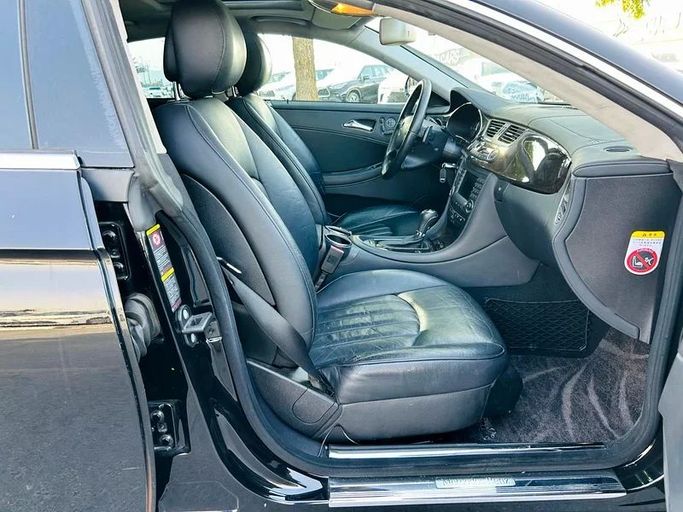 Подержанный Mercedes-Benz CLS 350 I (C219) Рестайлинг, 3.5 л, 2008 в Дубае от Mirza Automobile FZE Черный цвет. Японская | AUTO.AE