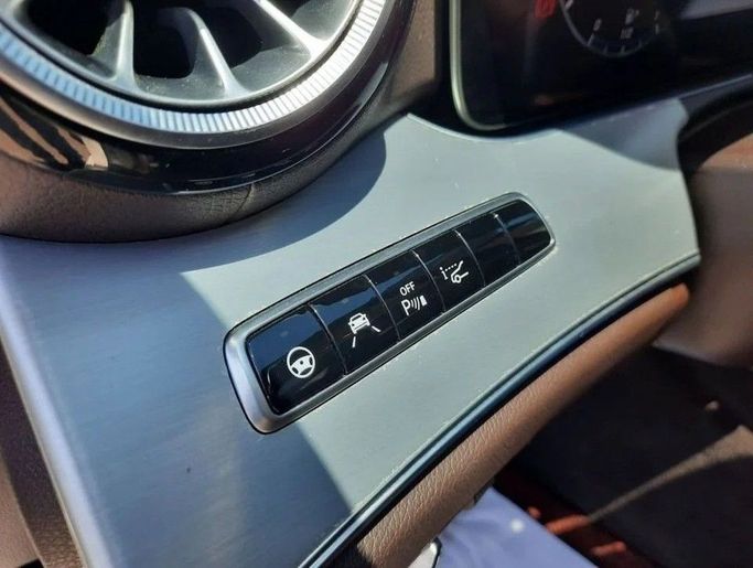 Подержанный Mercedes-Benz CLS 400 III (C257), 2.9 л, 2019 в Дубае от Barkat Alrahmen Motors Белый цвет. Other | AUTO.AE