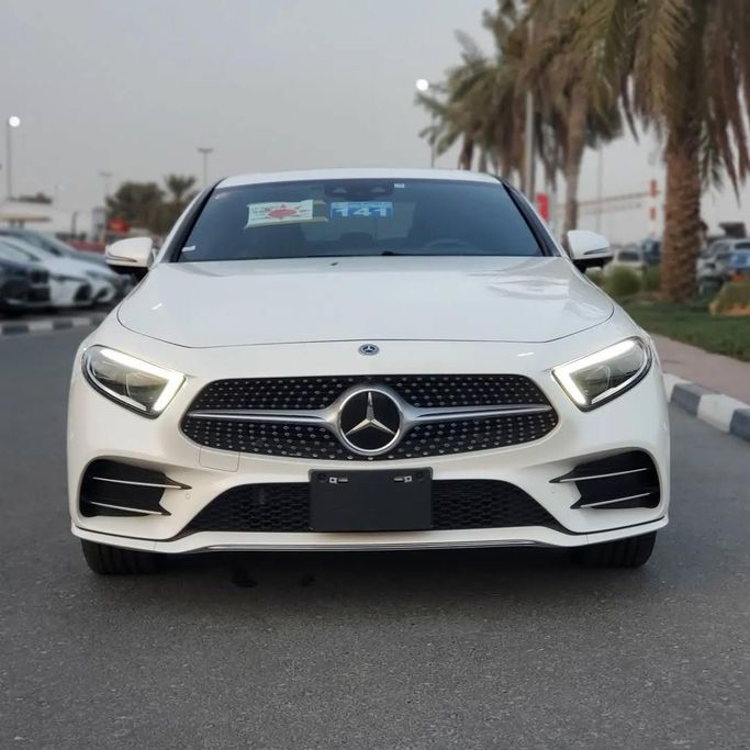 Подержанный Mercedes-Benz CLS 450 III (C257), 3.0 л, 2019 в Дубае от Japan Motors Белый цвет. Японская | AUTO.AE