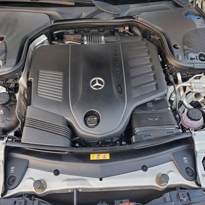 Подержанный Mercedes-Benz CLS 450 III (C257), 3.0 л, 2019 в Дубае от Japan Motors Белый цвет. Японская | AUTO.AE