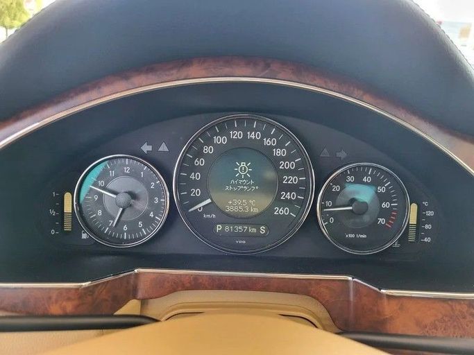 Подержанный Mercedes-Benz CLS 550 I (C219), 5.5 л, 2007 в Дубае от Best Car Черный цвет. Японская | AUTO.AE