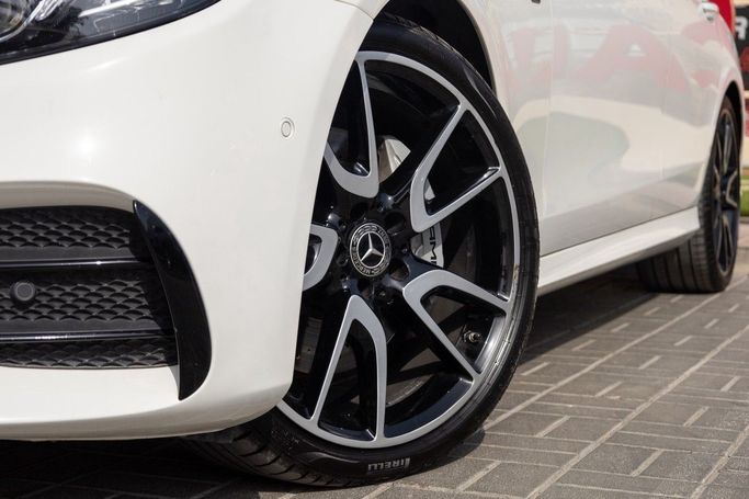 Used Mercedes-Benz E-Class AMG 43 AMG V (W213), 3.0 l, 2018 in Dubai by Linda Cars, White color. Korean Specs | AUTO.AE
