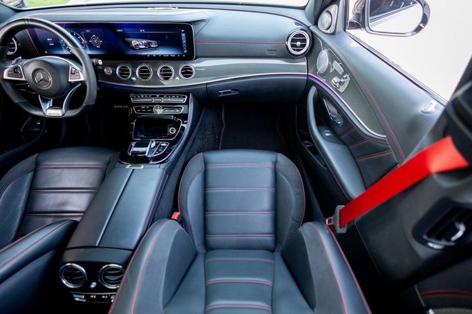 Used Mercedes-Benz E-Class AMG 43 AMG V (W213), 3.0 l, 2018 in Dubai by Linda Cars, White color. Korean Specs | AUTO.AE