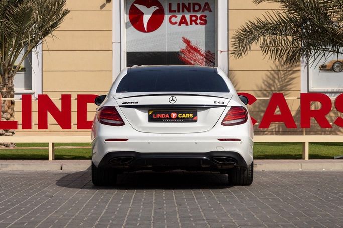 Used Mercedes-Benz E-Class AMG 43 AMG V (W213), 3.0 l, 2018 in Dubai by Linda Cars, White color. Korean Specs | AUTO.AE