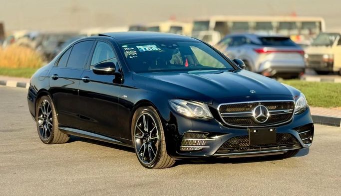 Подержанный Mercedes-Benz E-Class AMG 53 AMG V (W213), 3.0 л, 2019 в Дубае от Saeed Auto Черный цвет. Японская | AUTO.AE