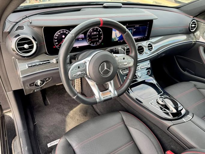 Подержанный Mercedes-Benz E-Class AMG 53 AMG V (W213) Рестайлинг, 3.0 л, 2020 в Дубае от Saeed Auto Черный цвет. Японская | AUTO.AE