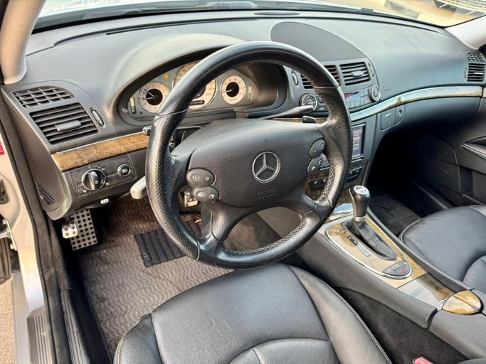 Подержанный Mercedes-Benz E-Class AMG 63 AMG III (W211, S211) Рестайлинг, 6.2 л, 2007 в Дубае от Saeed Auto Серый цвет. Японская | AUTO.AE