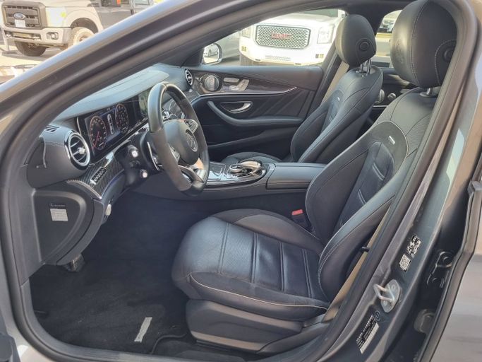 Подержанный Mercedes-Benz E-Class AMG 63 AMG S V (W213), 4.0 л, 2018 в Дубае от Saeed Auto Серый цвет. Японская | AUTO.AE