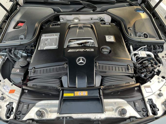 Used Mercedes-Benz E-Class AMG 63 AMG IV (W212, S212), 5.5 l, 2010 in Dubai by Japan Motors, Grey color. Other | AUTO.AE