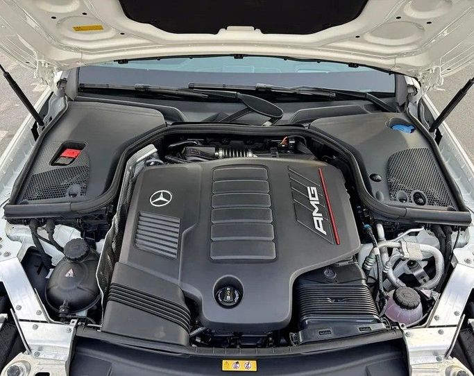 Подержанный Mercedes-Benz E-Class AMG 53 AMG V (W213) Рестайлинг, 3.0 л, 2023 в Дубае от Best Car Белый цвет. Японская | AUTO.AE