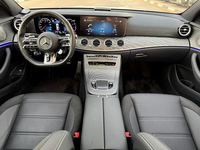 Подержанный Mercedes-Benz E-Class AMG 53 AMG V (W213) Рестайлинг, 3.0 л, 2023 в Дубае от Best Car Белый цвет. Японская | AUTO.AE