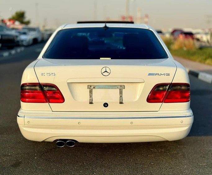 Подержанный Mercedes-Benz E-Class AMG 55 AMG II (W210, S210) Рестайлинг, 5.4 л, 2000 в Дубае от Best Car Белый цвет. Японская | AUTO.AE
