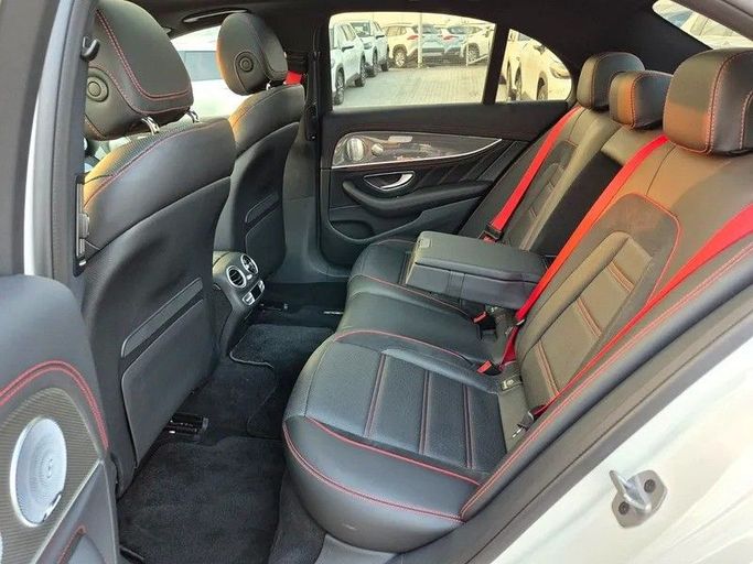 Подержанный Mercedes-Benz E-Class AMG 53 AMG V (W213), 3.0 л, 2019 в Дубае от Best Car Белый цвет. Японская | AUTO.AE