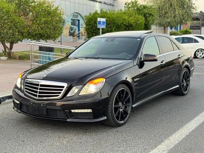 Подержанный Mercedes-Benz E-Class AMG 63 AMG IV (W212, S212), 5.5 л, 2010 в Дубае от Best Car Черный цвет. Японская | AUTO.AE