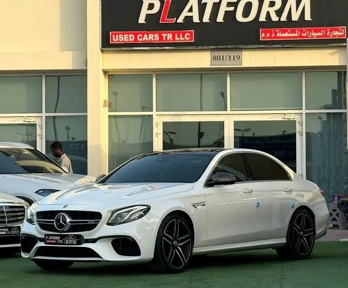 Подержанный Mercedes-Benz E-Class AMG 63 AMG V (W213), 4.0 л, 2019 в Дубае от Platform Used Cars Белый цвет.  | AUTO.AE