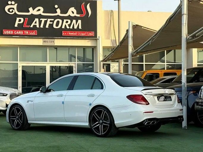 Подержанный Mercedes-Benz E-Class AMG 63 AMG V (W213), 4.0 л, 2019 в Дубае от Platform Used Cars Белый цвет.  | AUTO.AE