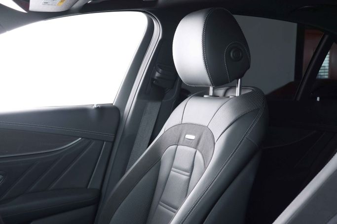 Подержанный Mercedes-Benz E-Class AMG 53 AMG V (W213), 3.0 л, 2019 в Дубае от The Car Superstore Серебристый цвет. Японская | AUTO.AE