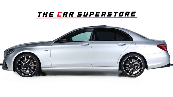 Подержанный Mercedes-Benz E-Class AMG 53 AMG V (W213), 3.0 л, 2019 в Дубае от The Car Superstore Серебристый цвет. Японская | AUTO.AE