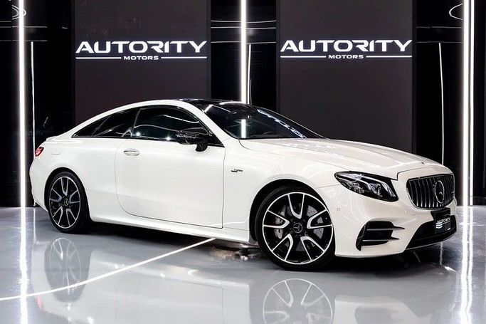 Подержанный Mercedes-Benz E-Class AMG 53 AMG V (W213), 3.0 л, 2019 в Дубае от Autority Motors Белый цвет. Японская | AUTO.AE