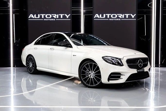 Подержанный Mercedes-Benz E-Class AMG 43 AMG V (W213), 3.0 л, 2016 в Дубае от Autority Motors Белый цвет. Японская | AUTO.AE