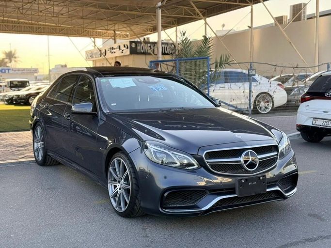 مستعملة Mercedes-Benz E-Class AMG 63 AMG عملية فيس ليفت IV (W212، S212), 5.5 l, 2014 في في دبي من HONEY Motors FZCO، اللون رمادي. المواصفات اليابانية | AUTO.AE | إعلان #260361