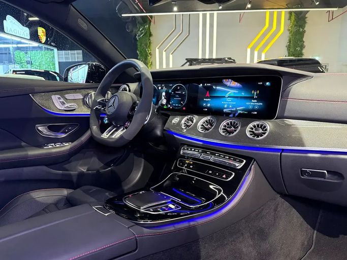 جديدة Mercedes-Benz E-Class AMG 53 AMG عملية فيس ليفت V (W213)، 3.0 لتر، 2023 في الإمارات، دبي من GE Motors، اللون أبيض. المواصفات الكورية | AUTO.AE | إعلان #295439 — صورة 10 من 17
