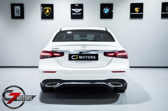 Подержанный Mercedes-Benz E-Class 350 V (W213, S213, C238) Рестайлинг, 2.0 л, 2021 в Дубае от C7 Motors Белый цвет.  | AUTO.AE
