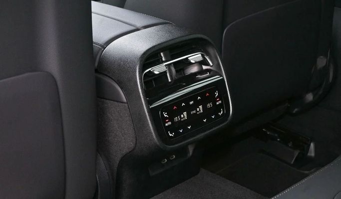 Новый Mercedes-Benz E-Class 200 VI (W214, S214), 2.0 л, 2024 в Дубае от Laith Alobaidi Motors Белый цвет. Европейская | AUTO.AE