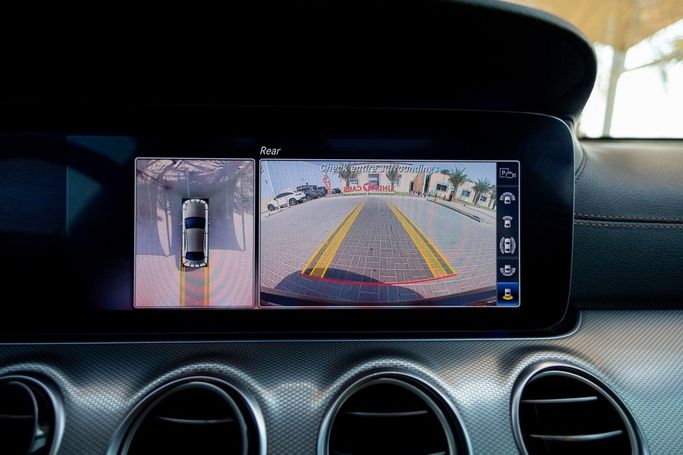 Подержанный Mercedes-Benz E-Class 300 V (W213, S213, C238), 2.0 л, 2020 в Дубае от Linda Cars Черный цвет. GCC | AUTO.AE