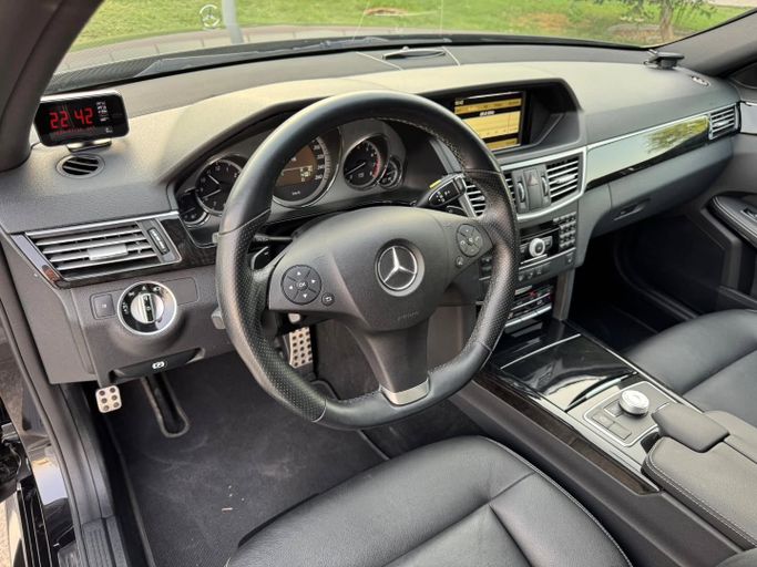 Подержанный Mercedes-Benz E-Class 350 IV (W212, S212, C207), 3.5 л, 2011 в Дубае от Saeed Auto Черный цвет. Японская | AUTO.AE
