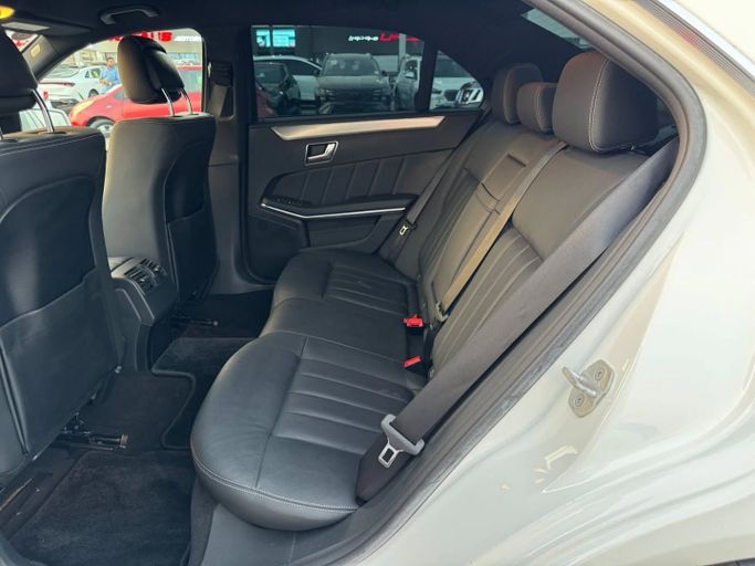 Подержанный Mercedes-Benz E-Class 300 V (W213, S213, C238), 2.0 л, 2016 в Дубае от Saeed Auto Белый цвет. Японская | AUTO.AE