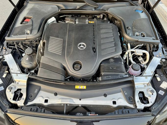 Подержанный Mercedes-Benz E-Class 450 V (W213, S213, C238) Рестайлинг, 3.0 л, 2021 в Дубае от Saeed Auto Черный цвет. Японская | AUTO.AE