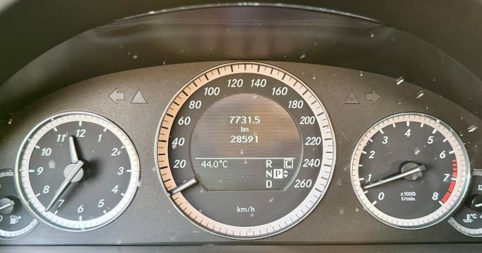 Подержанный Mercedes-Benz E-Class 350 IV (W212, S212, C207), 3.5 л, 2010 в Дубае от Saeed Auto Другой цвет цвет. Японская | AUTO.AE