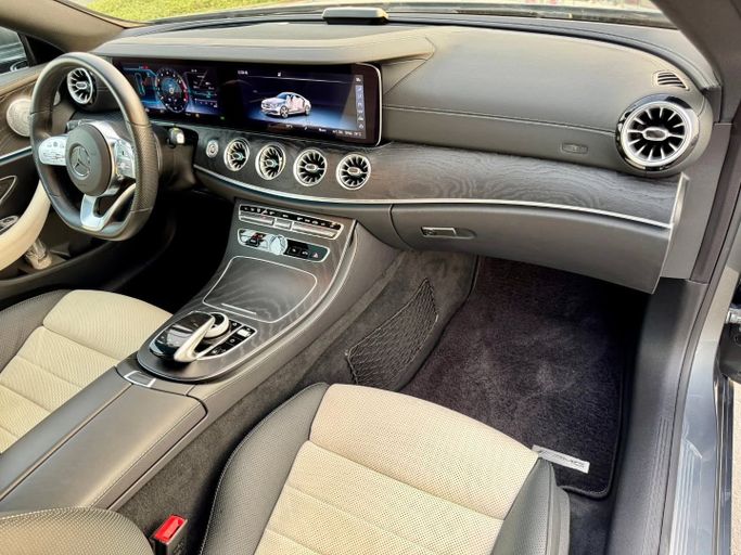 Used Mercedes-Benz E-Class 450 V (W213, S213, C238), 3.0 l, 2019 in Dubai by Saeed Auto, Silver color. Japanese Specs | AUTO.AE