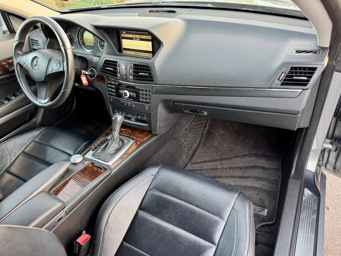 Used Mercedes-Benz E-Class 350 IV (W212, S212, C207), 3.5 l, 2010 in Dubai by Saeed Auto, Silver color. Japanese Specs | AUTO.AE