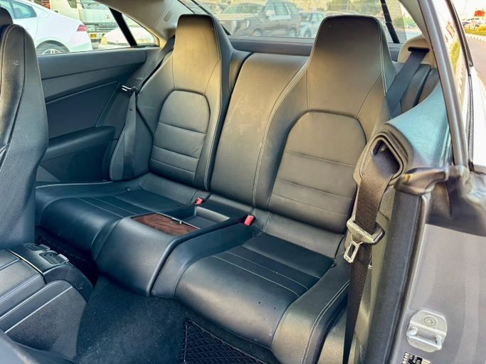 Used Mercedes-Benz E-Class 350 IV (W212, S212, C207), 3.5 l, 2010 in Dubai by Saeed Auto, Silver color. Japanese Specs | AUTO.AE